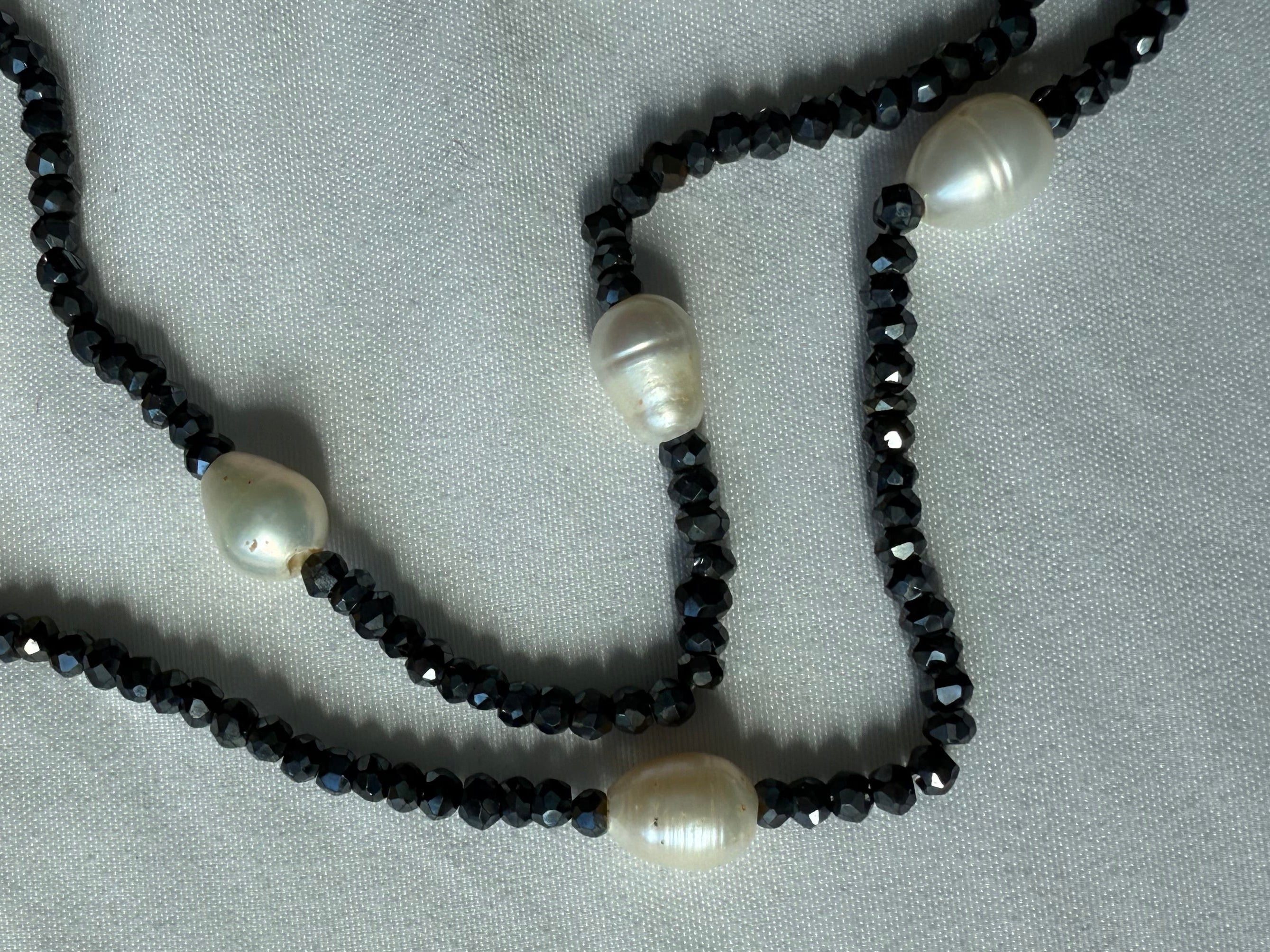 Pearl and black tourmaline choker necklace