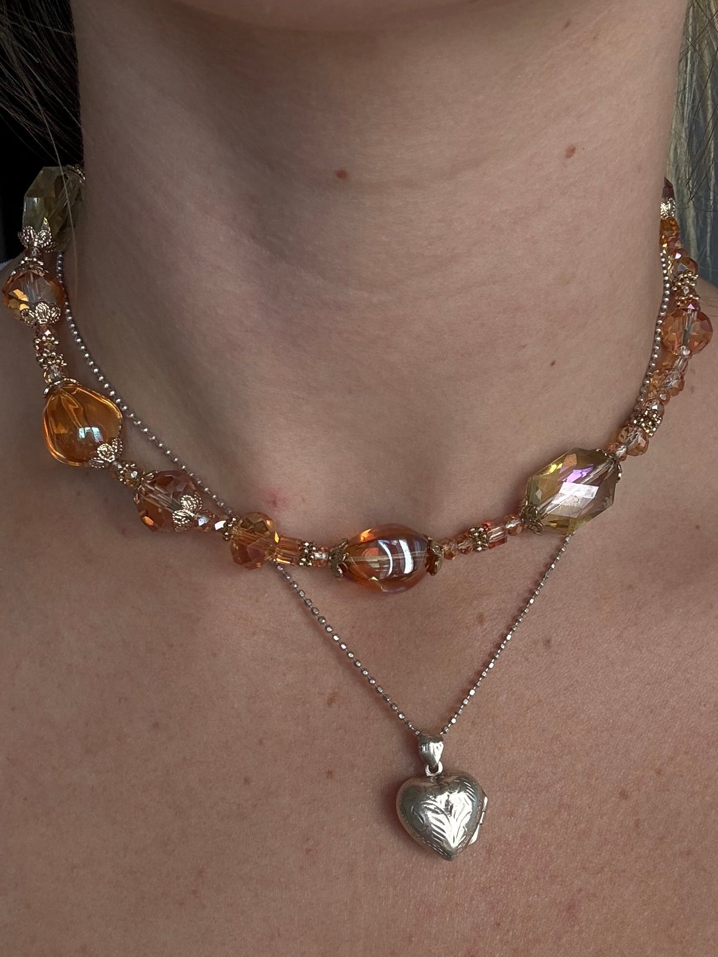 Vintage crystal bead choker with gold details
