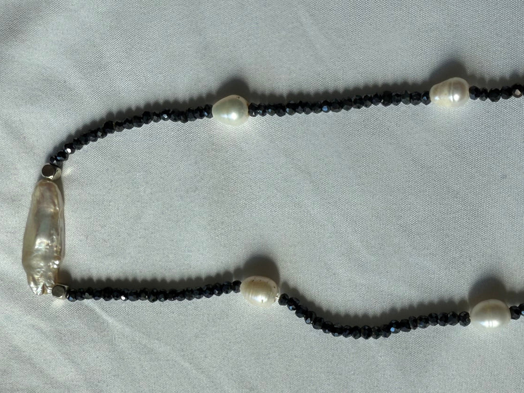Pearl and black tourmaline choker necklace